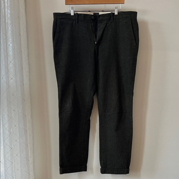 J. Crew Men's Textured Green Olive Chinos